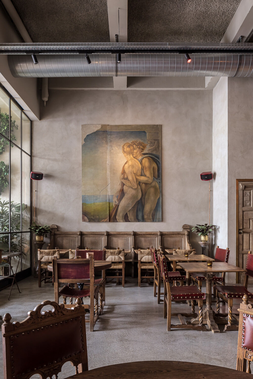 Stay studio brasserie surrealiste photo cafeine be 29